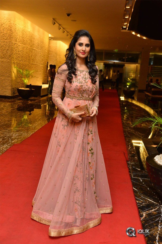 Shamili-at-Ammammagari-Illu-Pre-Release-Function-Photos